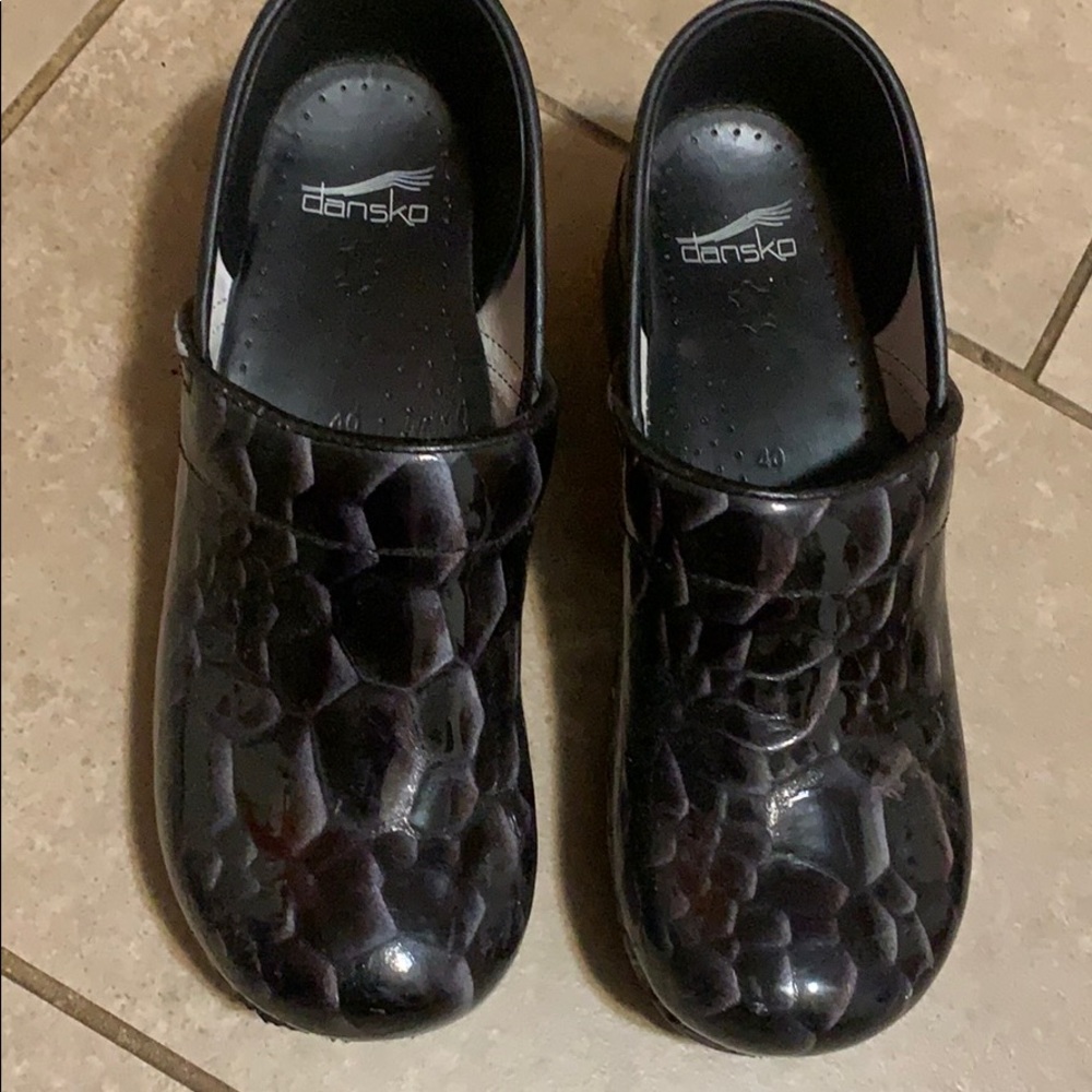 Black Dansko size 40 =10